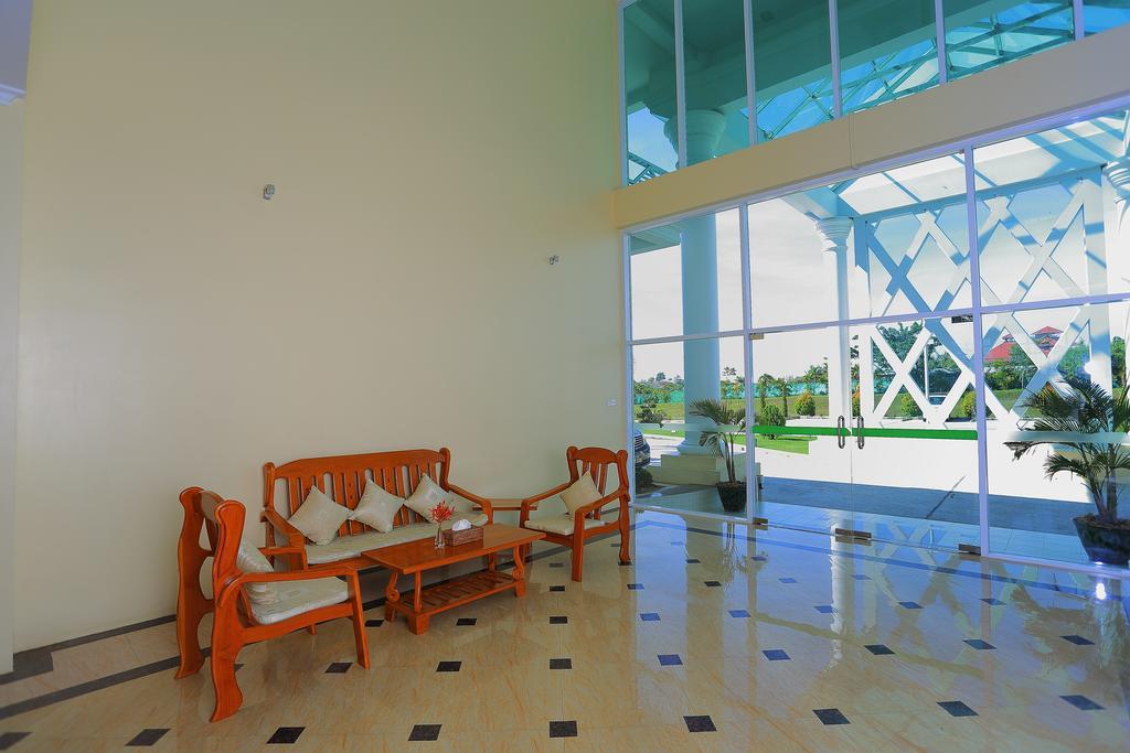 Apex Hotel Naypyidaw Екстериор снимка
