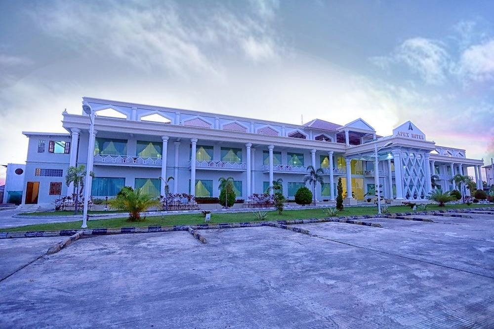 Apex Hotel Naypyidaw Екстериор снимка