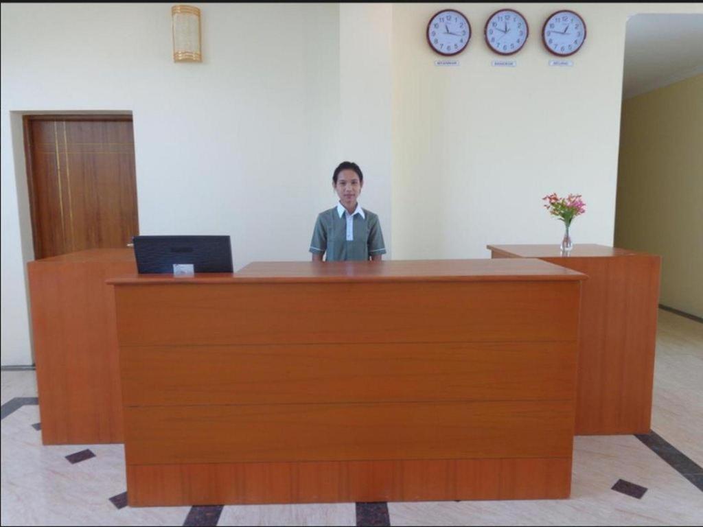 Apex Hotel Naypyidaw Екстериор снимка