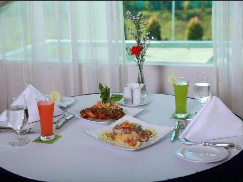 Apex Hotel Naypyidaw Екстериор снимка