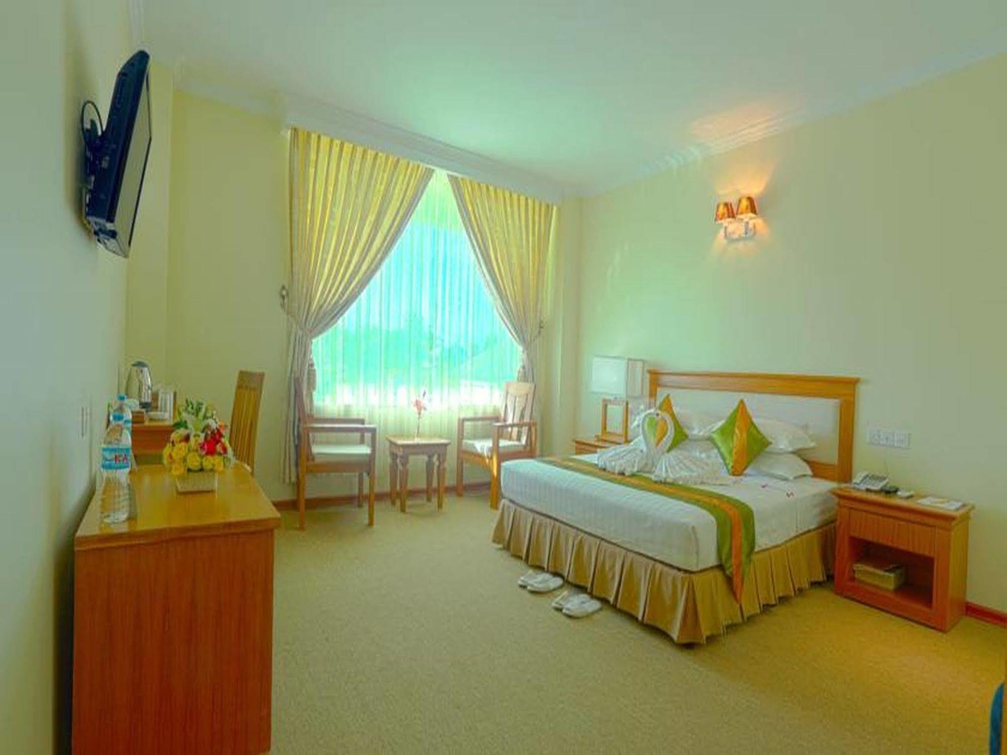 Apex Hotel Naypyidaw Екстериор снимка